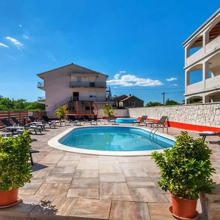 Villa Xxxl Ancora For 262 Guests *