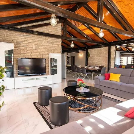 Xxxl Ancora For 262 Guests Villa