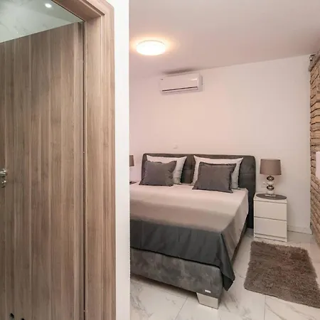 Xxxl Ancora For 262 Guests Villa *